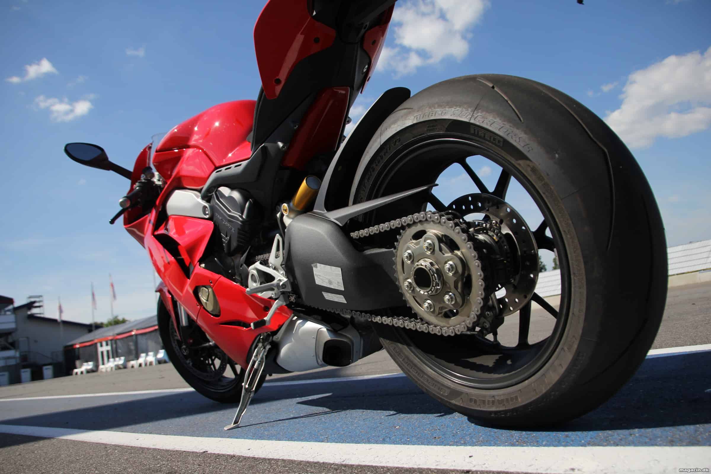 Prøvekørt: Ducati Pani(binde)gale V4, Brutalis på 2 hjul