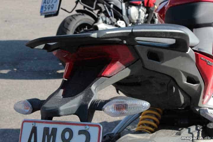 Test: 2015 BMW S1000XR vs Ducati Multistrada 1200S – BMW og Ducati i benhård duel