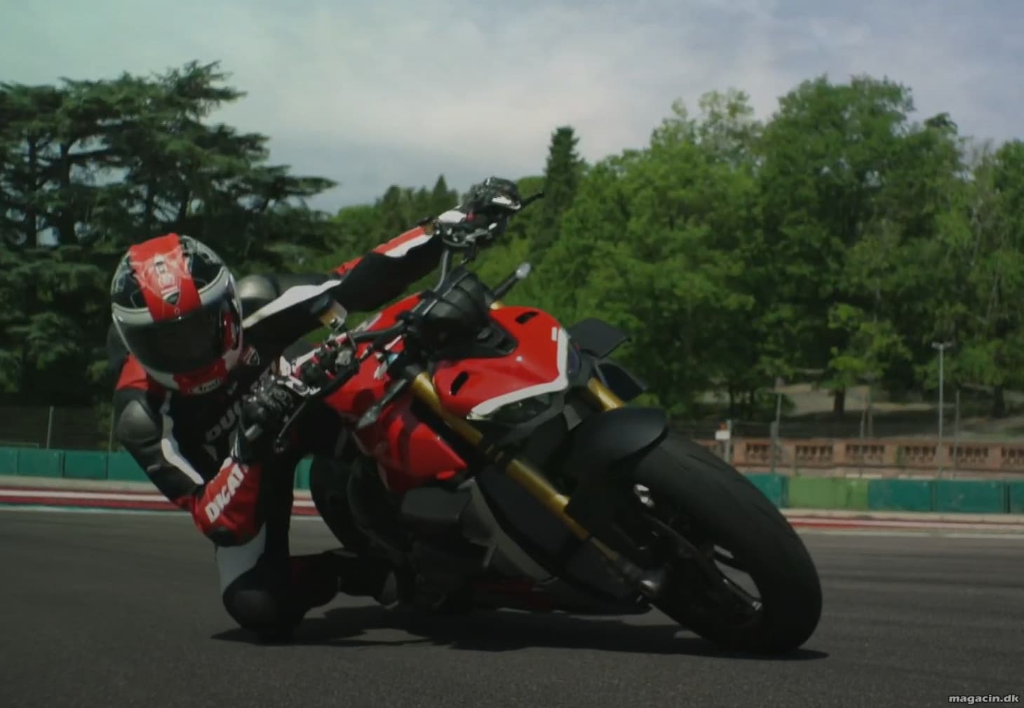 Her er den: Ducatis vilde V4 Streetfighter