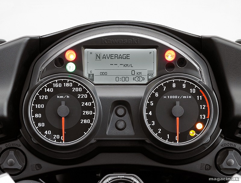 Kawasaki motorvejslokomotivet i video og billeder