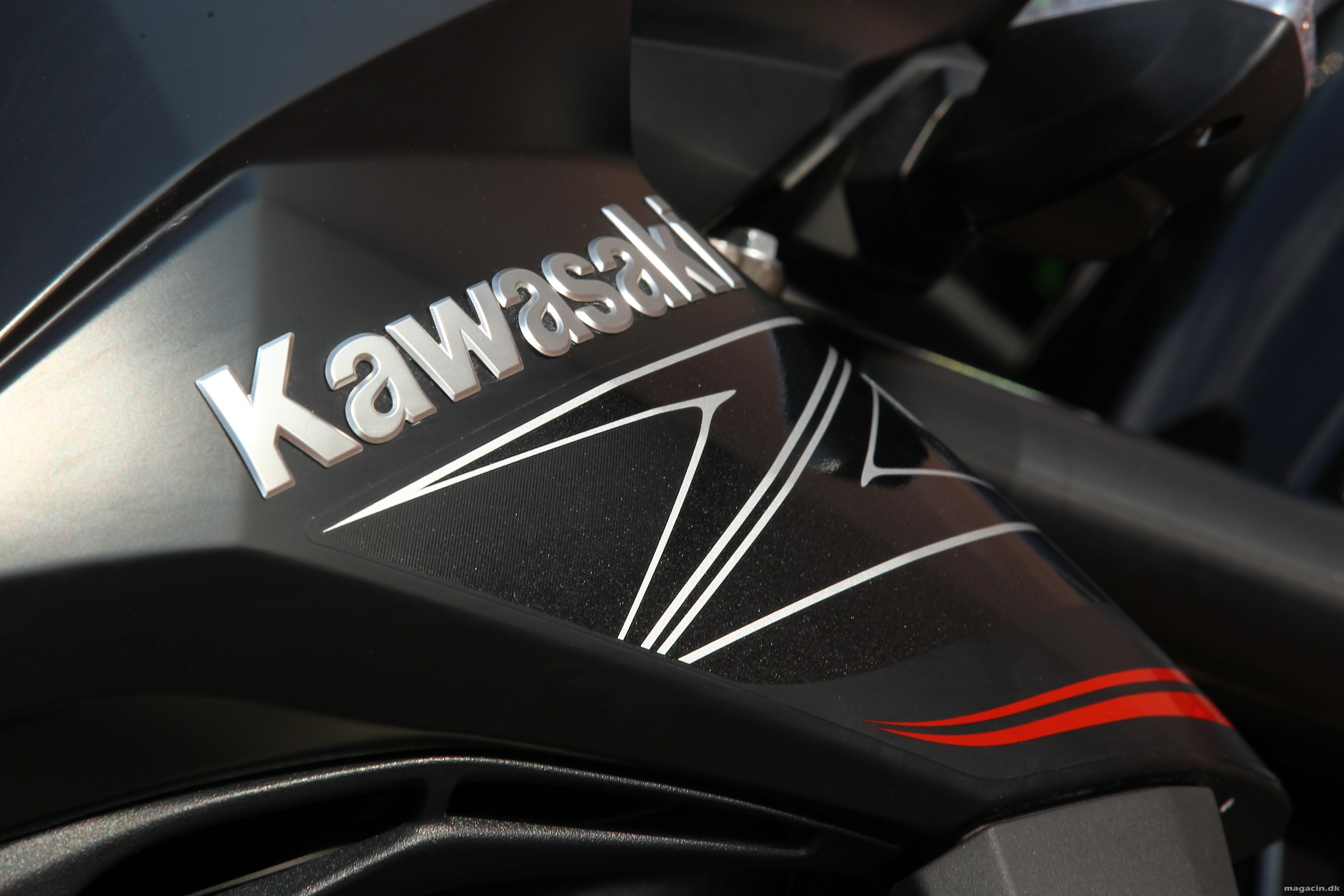 Test: 2014 Kawasaki Z800 – Årets bedste streetfighter køb