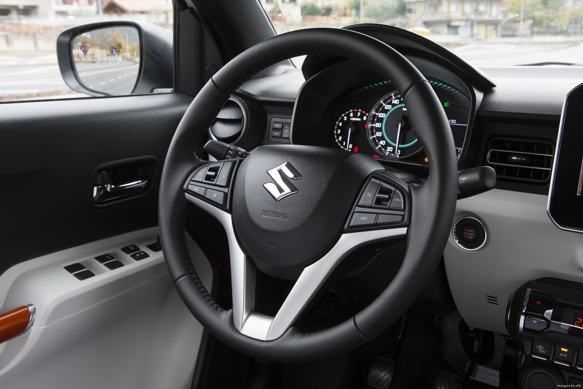 Minitest: Suzuki Ignis crossover 2017