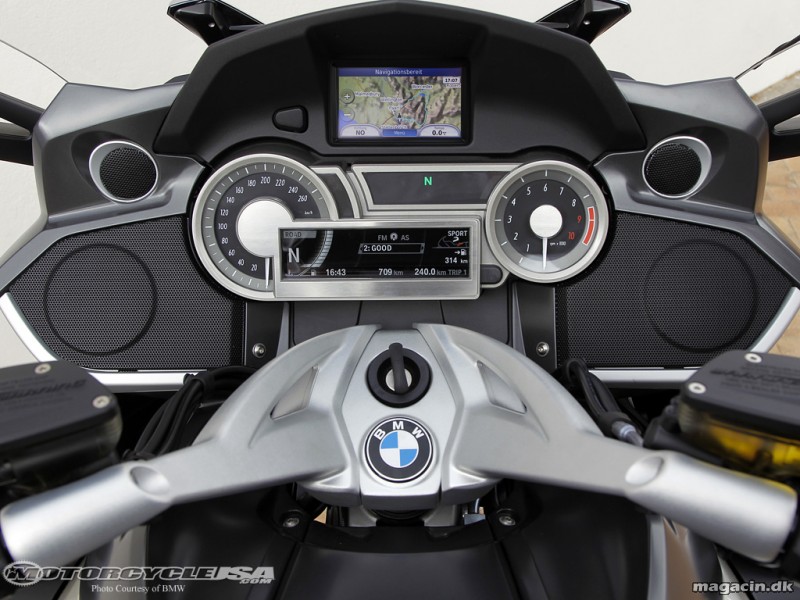 Test: BMW K1600GTL – Dyrt tysk motorvejslokomotiv