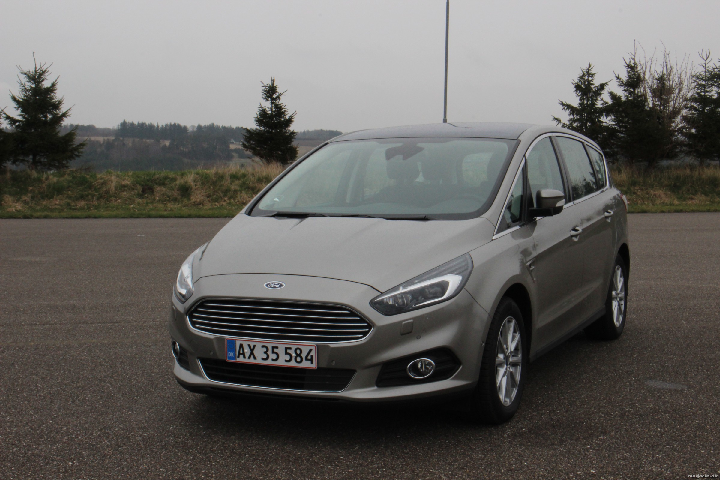 Test Ford SMax en fornuftig familiecontainer