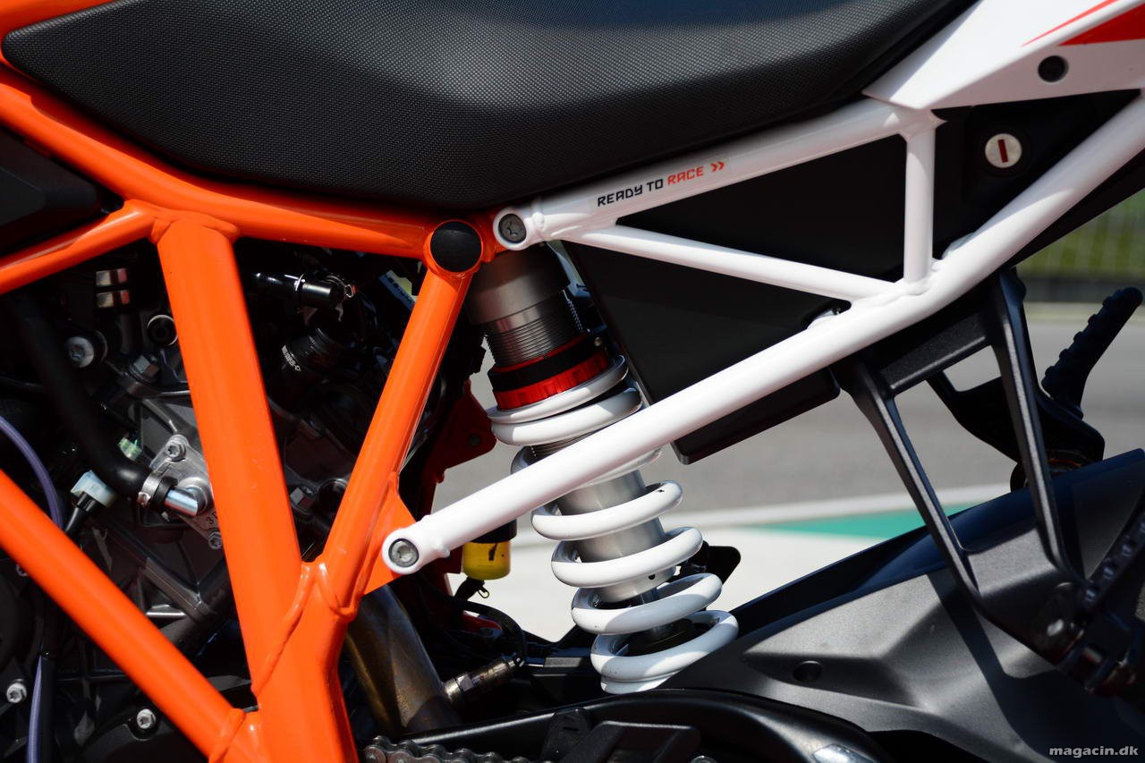 Test: 2014 KTM 1290 SuperDuke