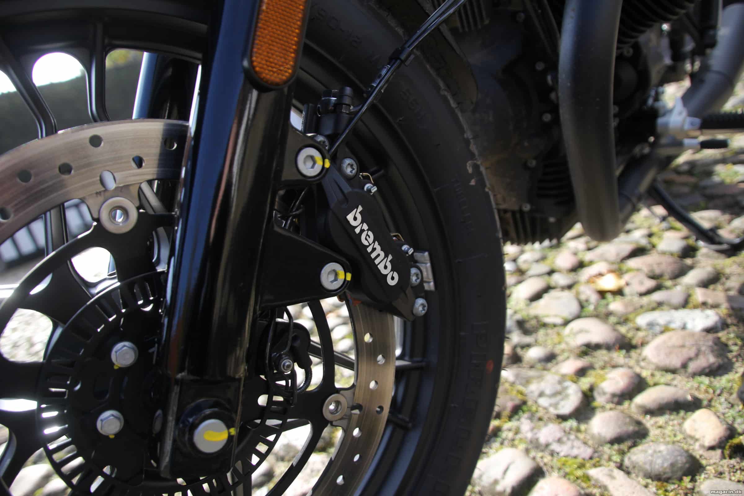 Test: 2019 Moto Guzzi V7 III Stone Led