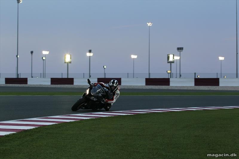 Test: 2011 Kawasaki ZX10R – Verdens absolut hurtigste. Komplet test