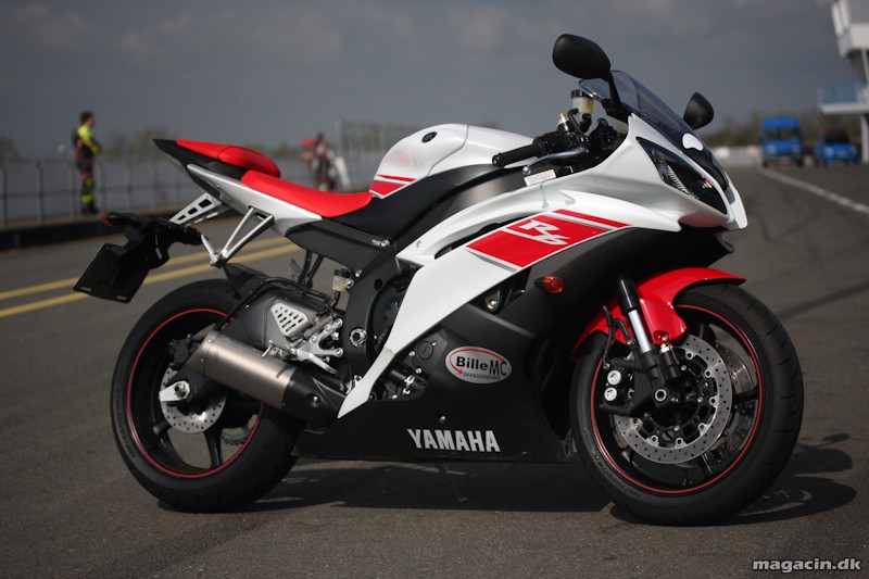 Test: 2008 Yamaha YZF R6 – Nutidens skarpeste sportsmaskine