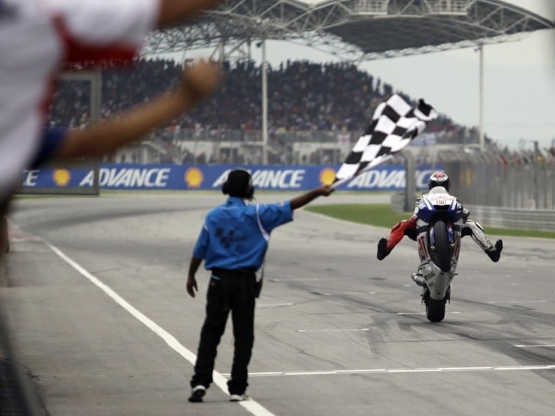 Elektroniske flag bliver obligatorisk i MotoGP