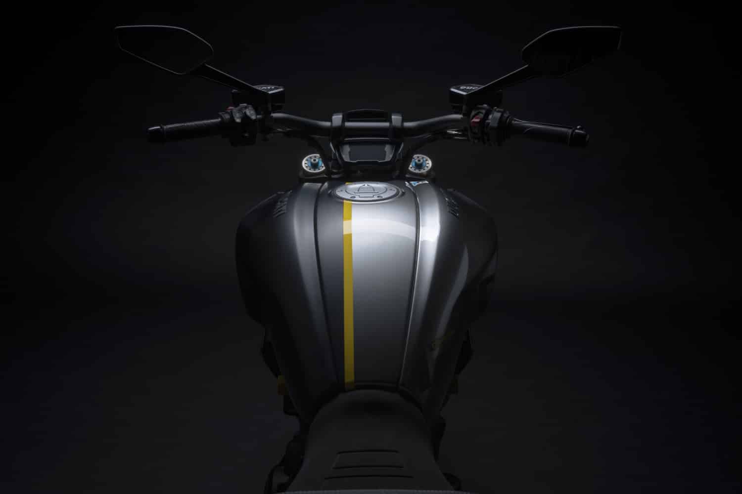 MY22_Ducati_Diavel_1260_S_01 _29__UC293404_High