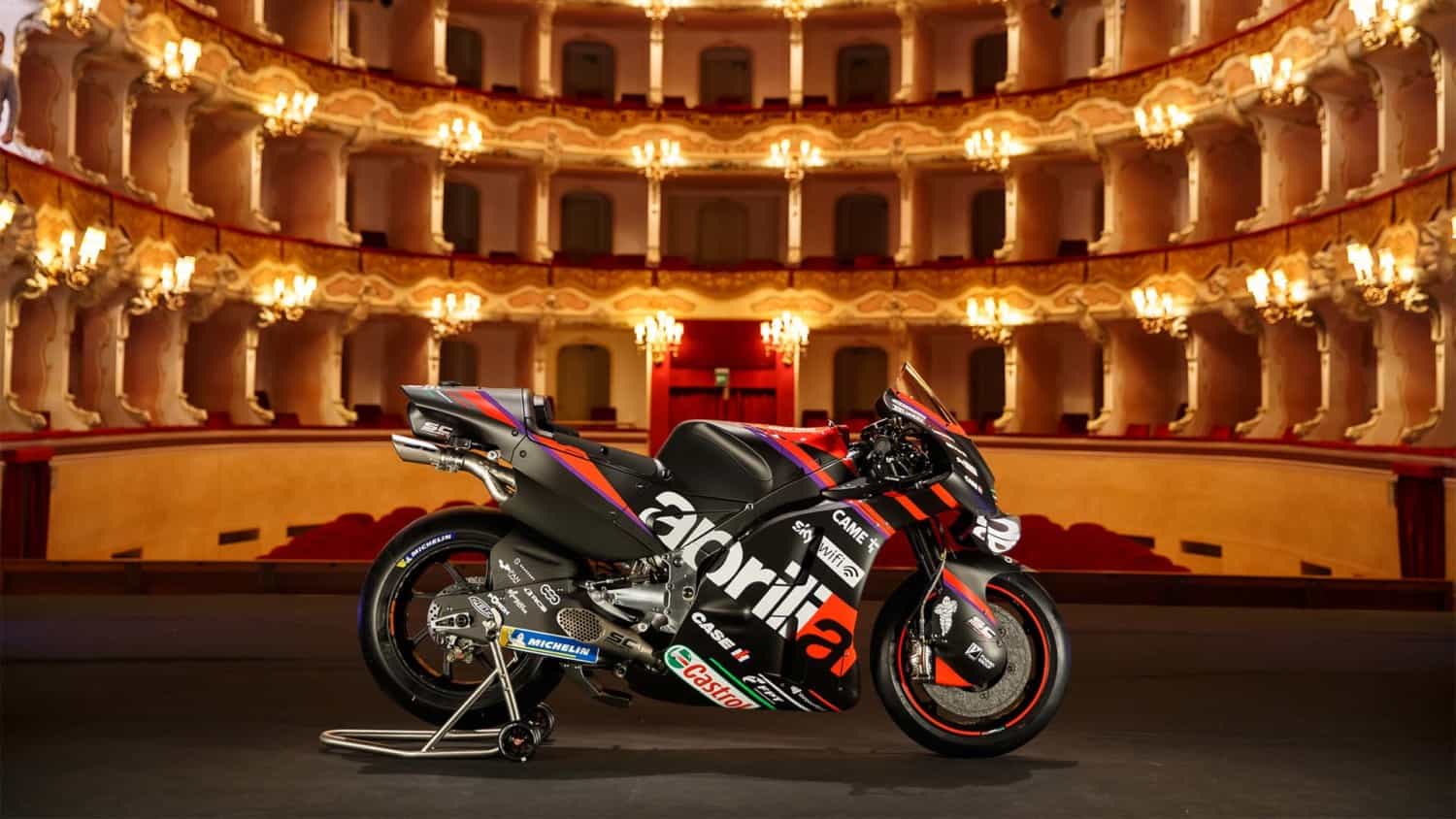 MotoGP: Aprilia Racing Team præsentation
